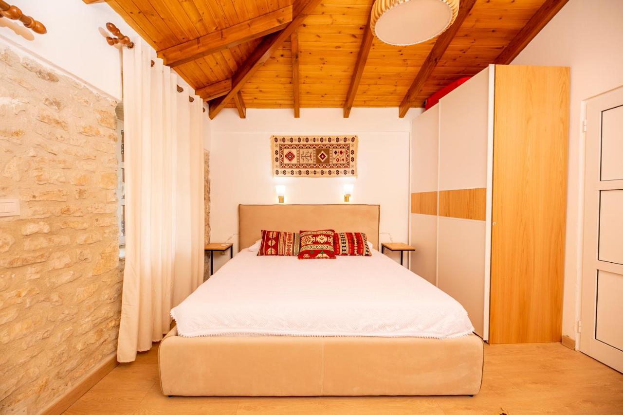 Vila Leon - Old Qeparo - 6 People المظهر الخارجي الصورة