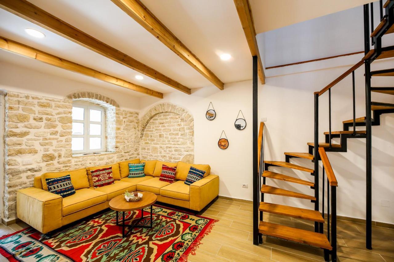 Vila Leon - Old Qeparo - 6 People المظهر الخارجي الصورة